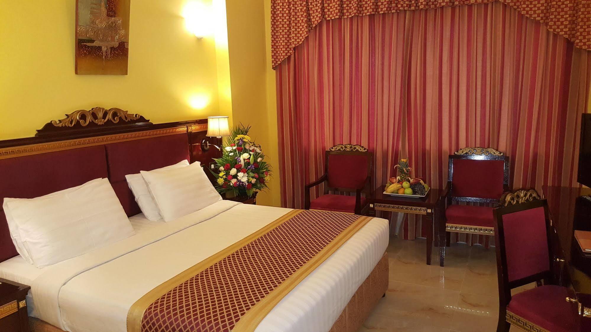 Comfort Inn Hotel Deira Дубай Стая снимка
